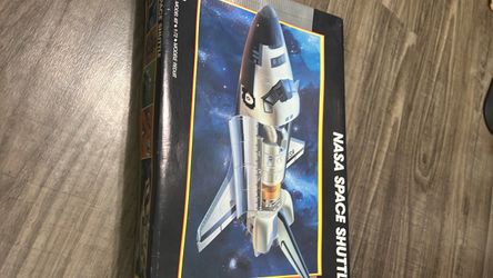 Nasa Space Shuttle model kit