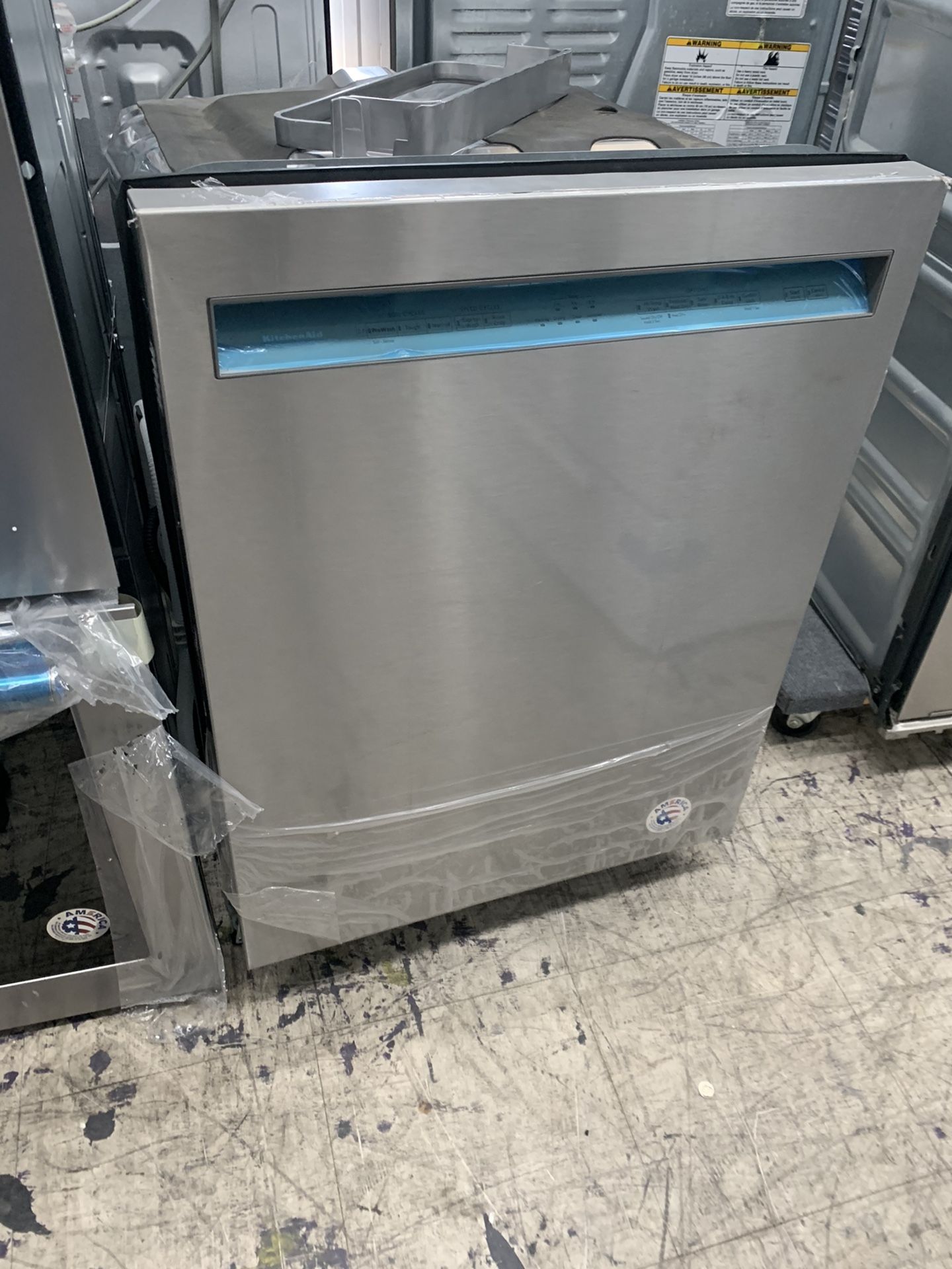 Kitchen aid dishwasher in stainless steel new 2020