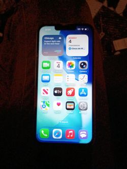 Gold and pearl white 256GB iPhone 13 pro