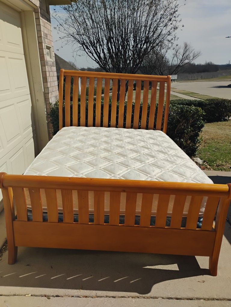 Queen Bed