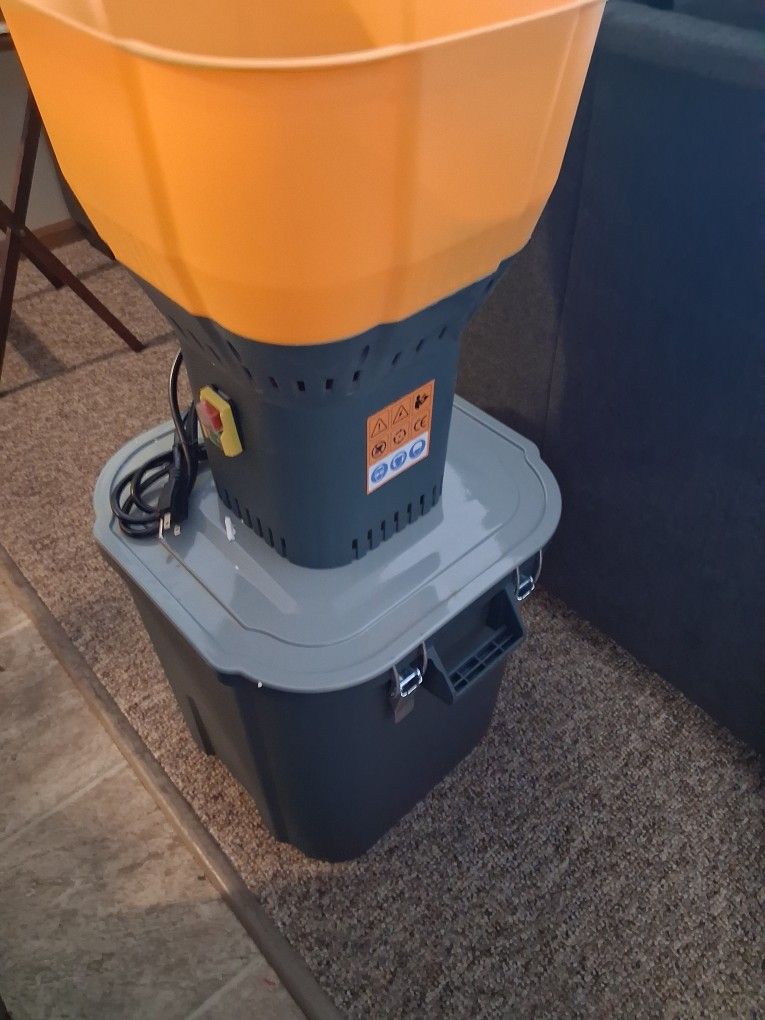 Grains Grinder