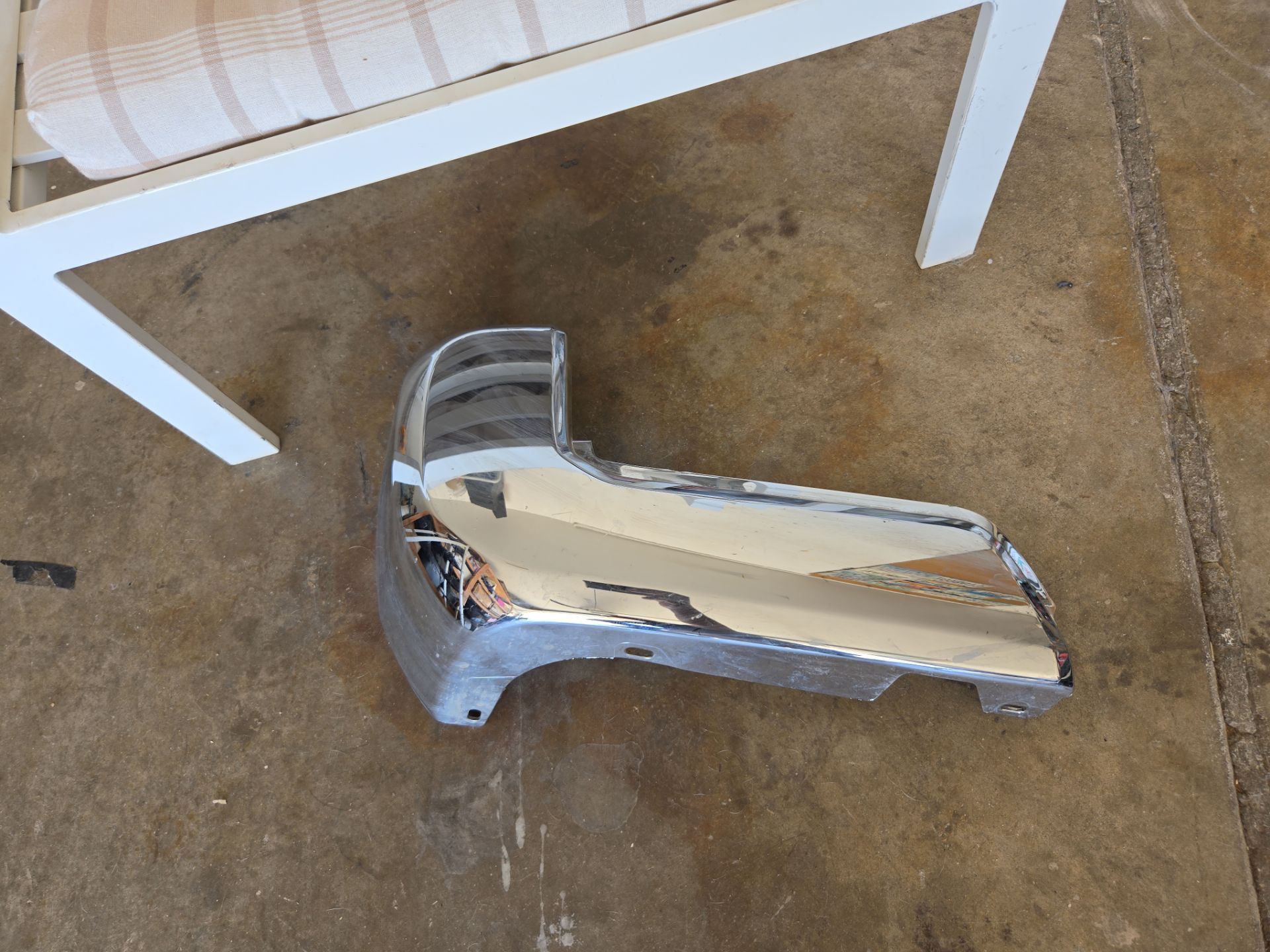 TOYOTA TACOMA OEM REAR BUMPER LEFT SIDE CAP