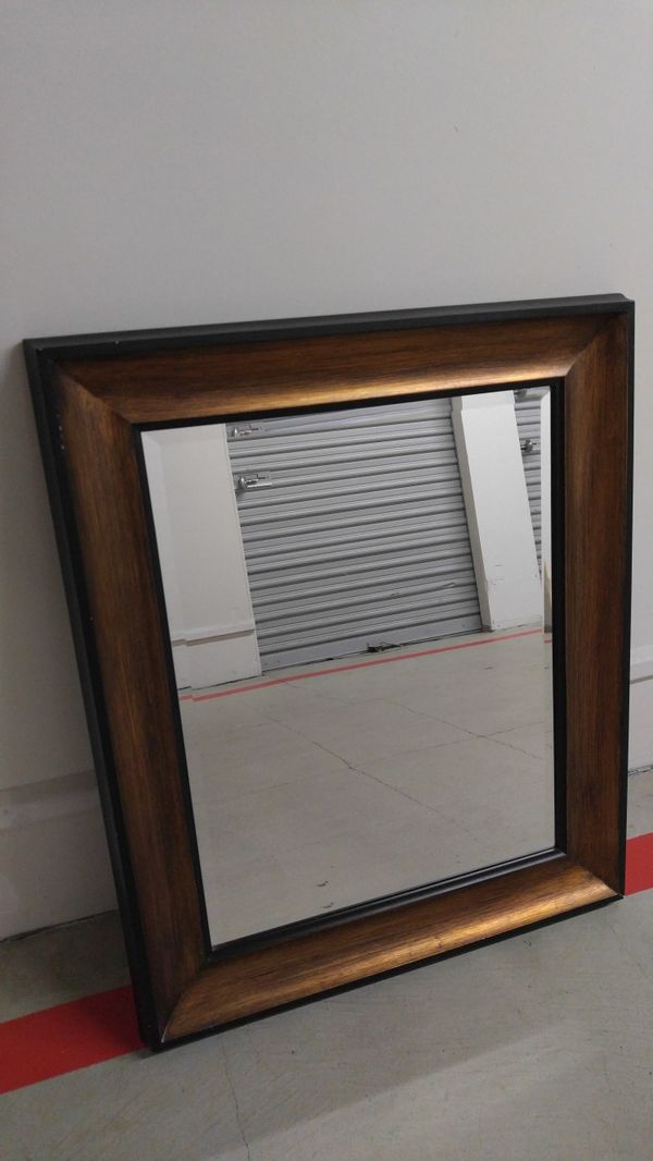 Wood Framed Mirror 30x36 For In Bellevue Wa Offerup