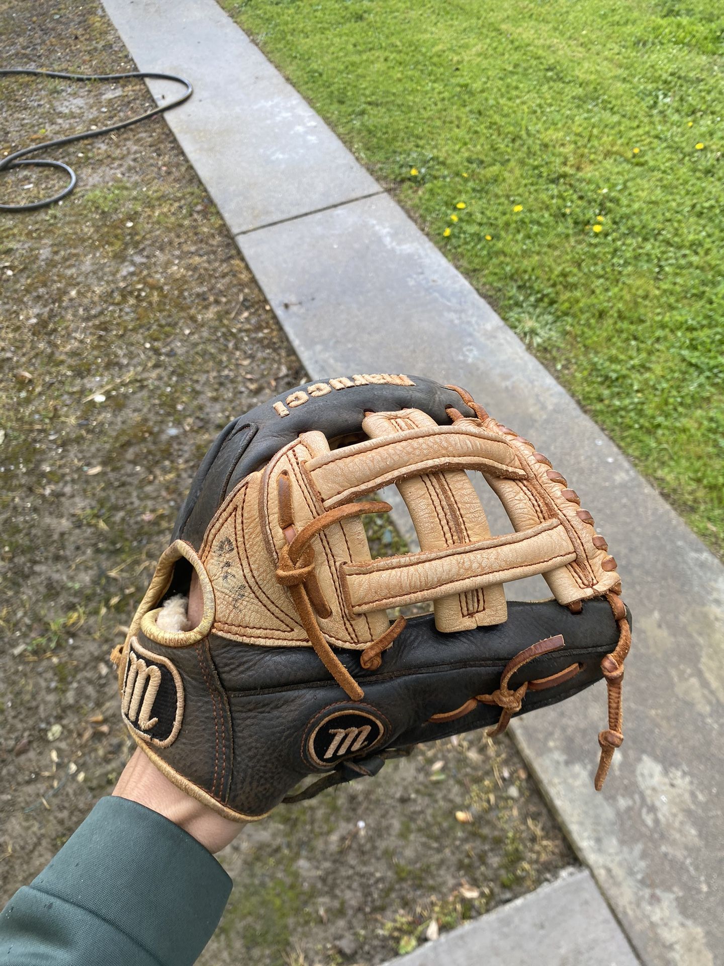 Marucci baseball glove