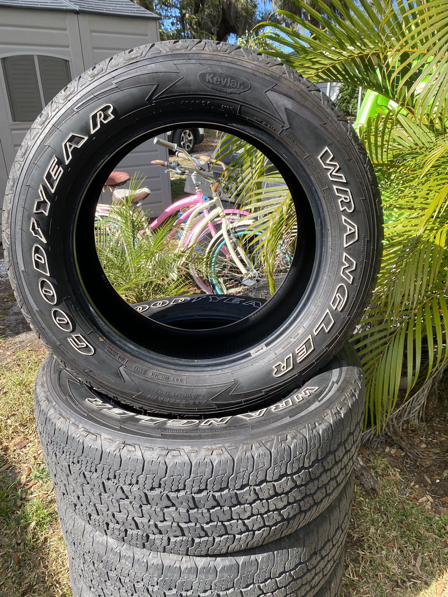 4) 275/55/20 Goodyear Wrangler Kevlar Tires for Sale in Palm Harbor, FL -  OfferUp