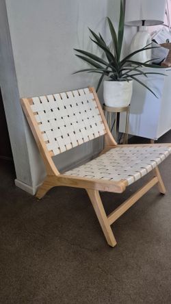 Mid Century Modern Style Woven Chair