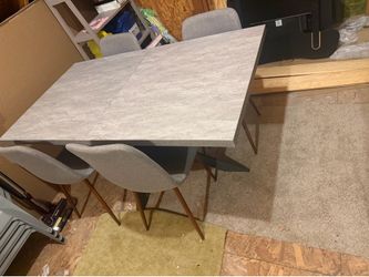Kitchen table & chairs