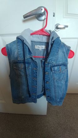 Jean jacket with gray hood small