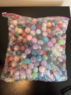 Huge jewelry making collection for sale! Selling everything together.  All brand new.
