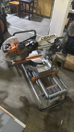 RIDGID Miter Saw with rolling Stand and canvas bags