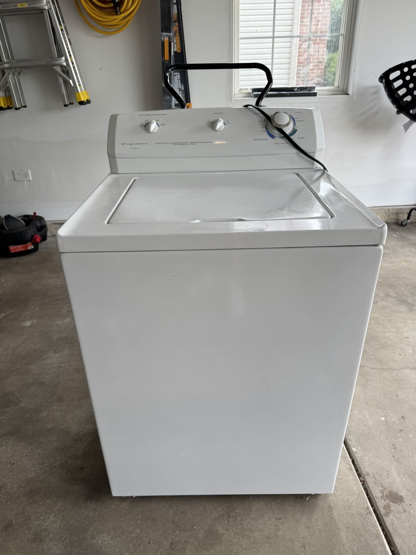 Frigidaire Crown Washer