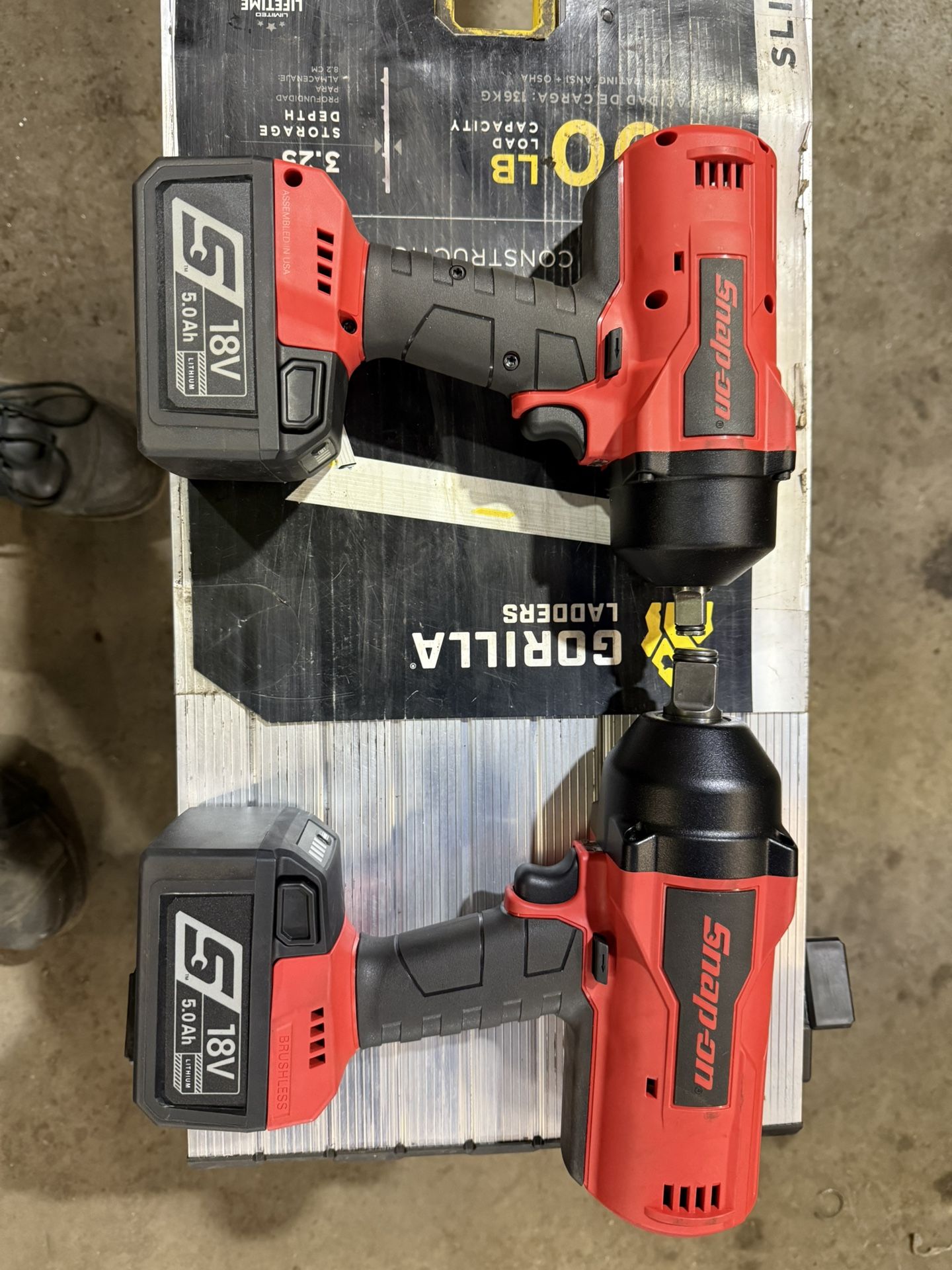 Snap-On 1/2in and 3/4in Impact Gun Set