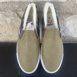 Ecko Unltd  Slip on Sneakers with Fur Trim (pick Up Only ) Size 7y   $14 FIRM