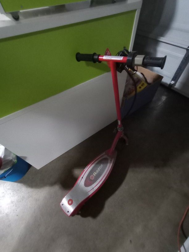 Razor scooter for Sale in Bonney Lake, WA OfferUp