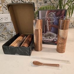 Saffron & Sage Premium Acacia Wood Salt and Pepper