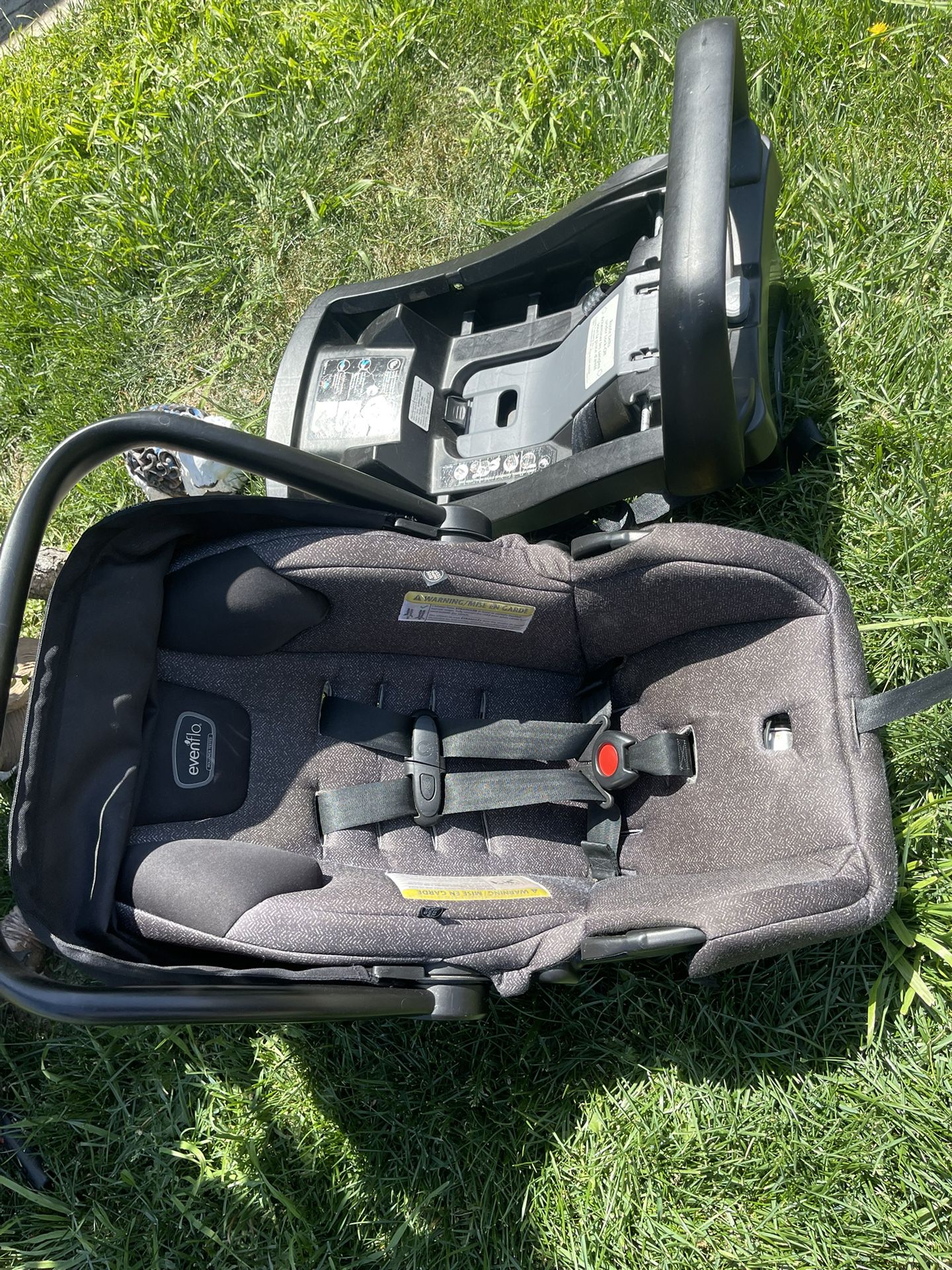 Britax lite infant Car Seat & Base 