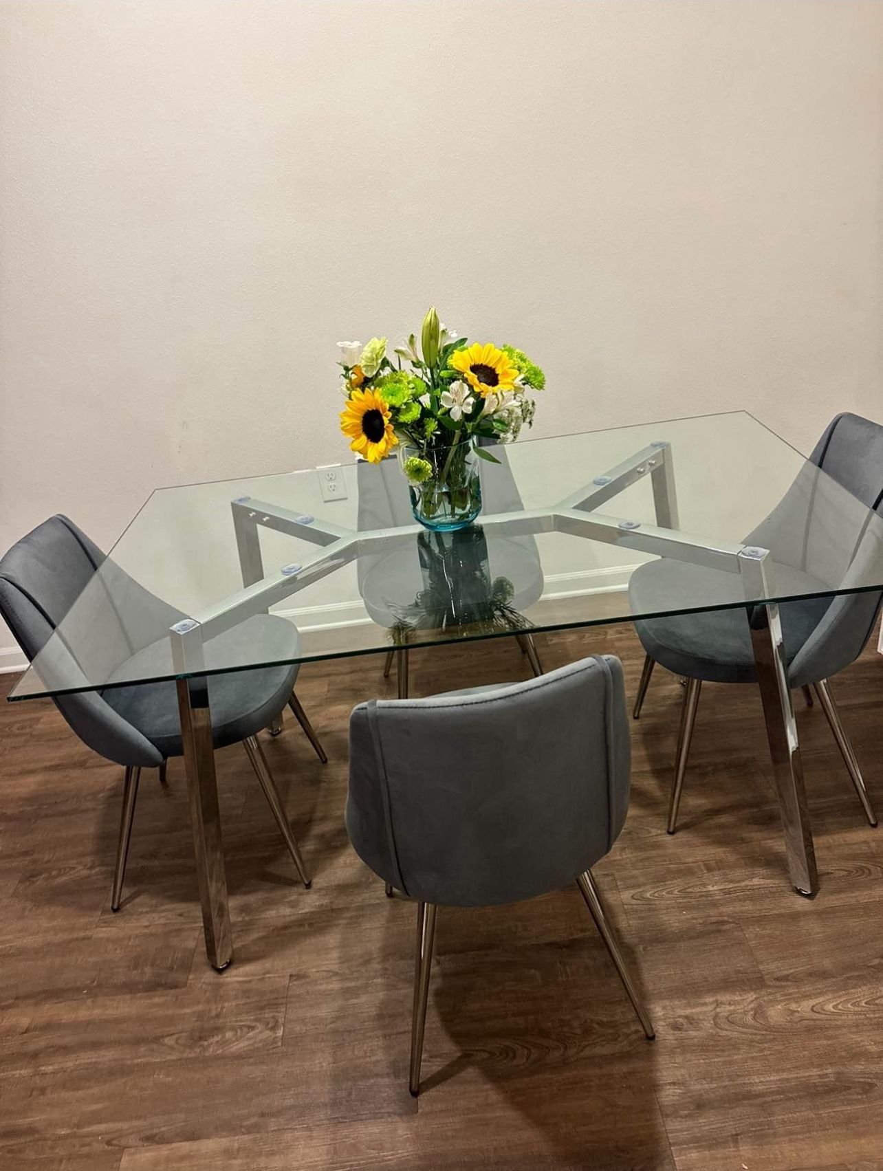 Dining Room Glass table W/chairs