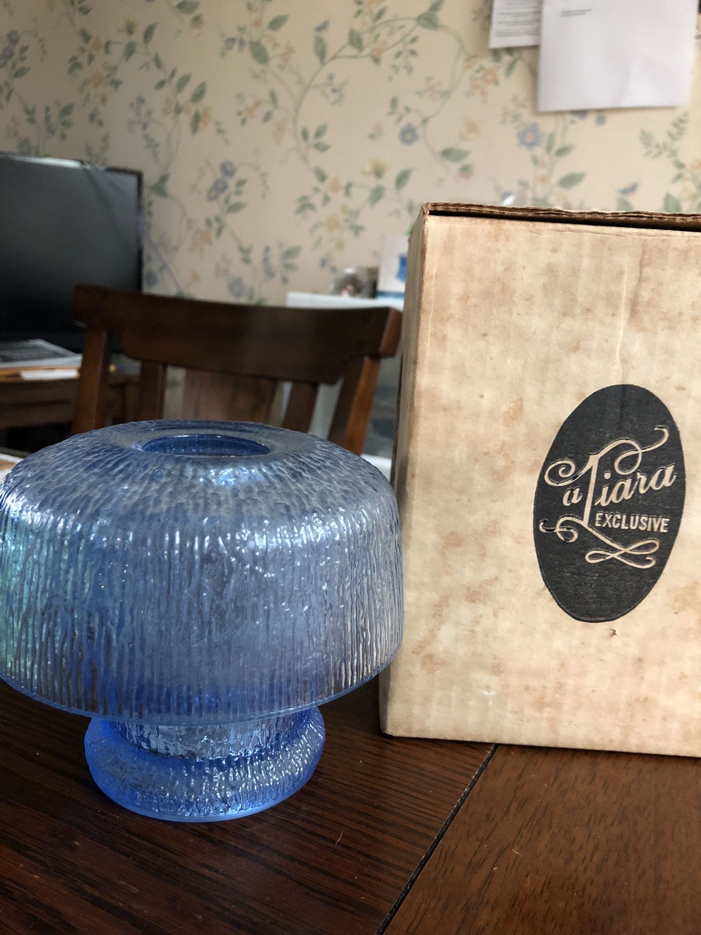 Tiara Exclusive Candle Holder