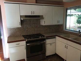 Kitchen Cabinets Free
