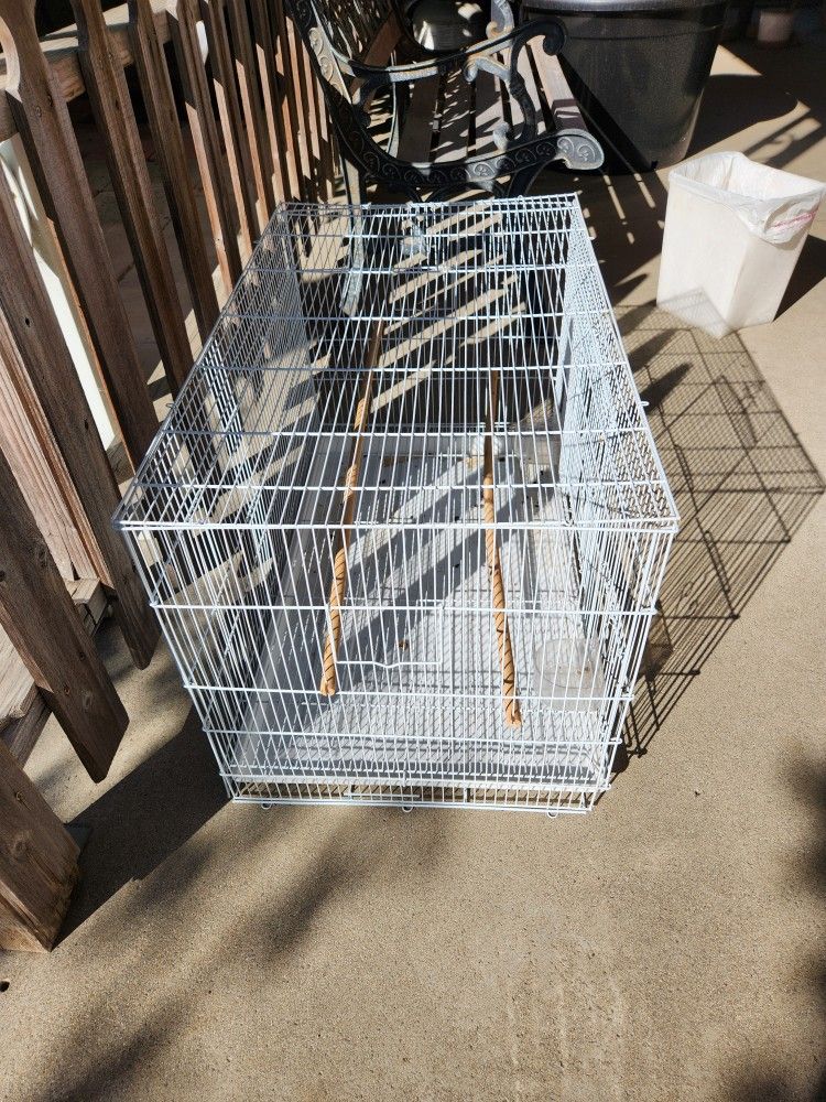 Bird Cage Dimensions: L 30" X H 18" X D 18"