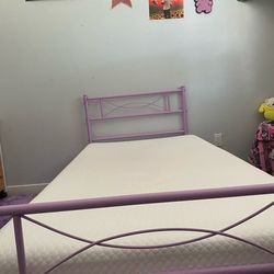 Twin size bed and mattress