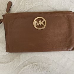Michael Kors Leather Wristlet Comes With Dust Bag