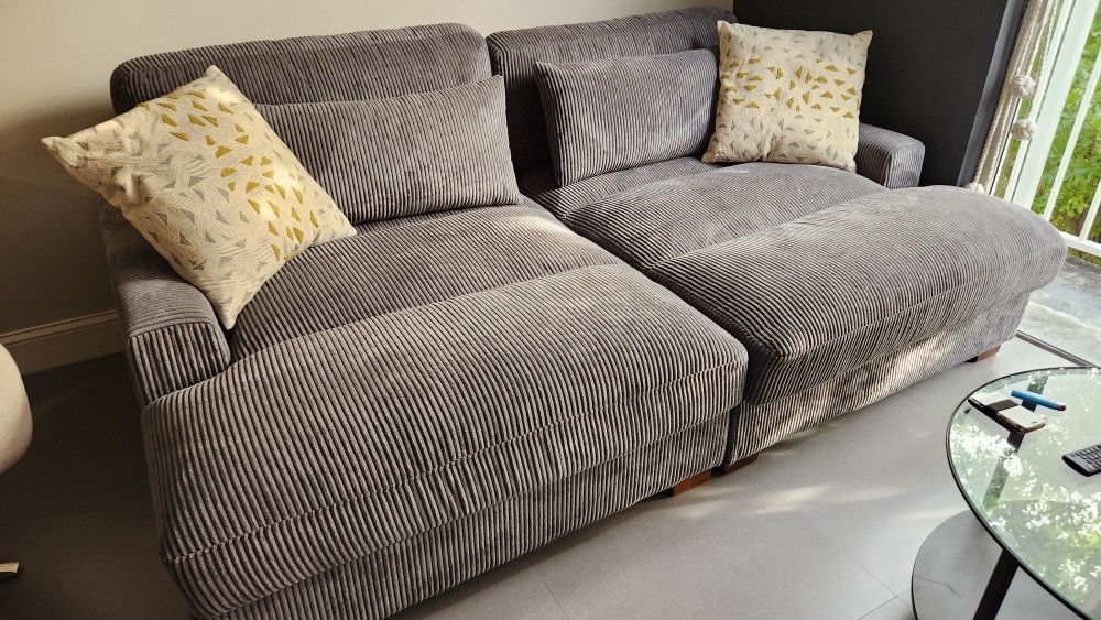 Grey Fabric Sofa 1 Month Old With Pillows