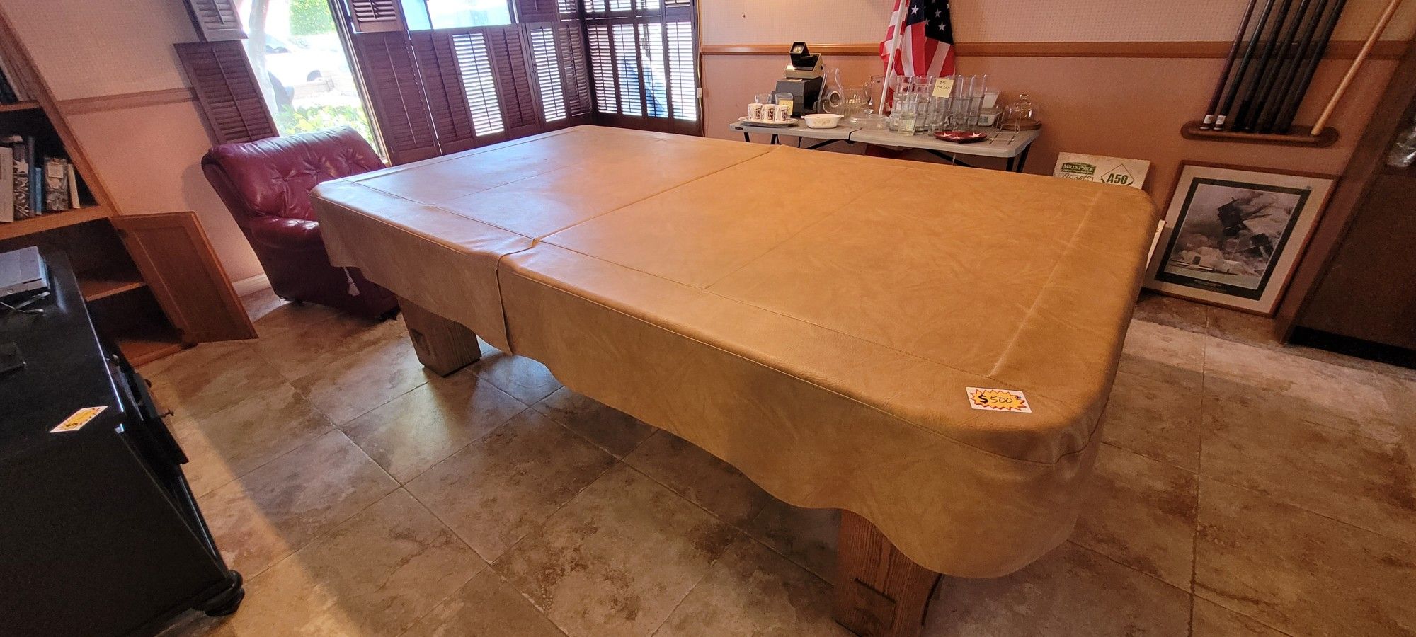 Beautiful Pool Table And Accessories
