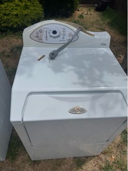 Dryer and washing machine