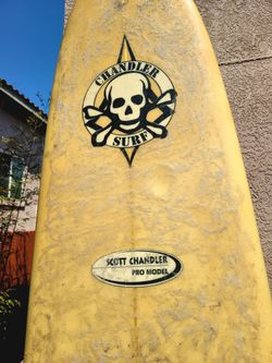 Chandler 9'6 board with unopened leash