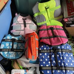Dog life jackets from extra small to extra large $20 each