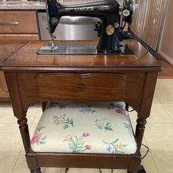 1931 Singer Sewing Machine With Cabinet And Stool Original Manual