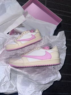 Jordan 1 low Travis shy pink size 12 Men & 2Y