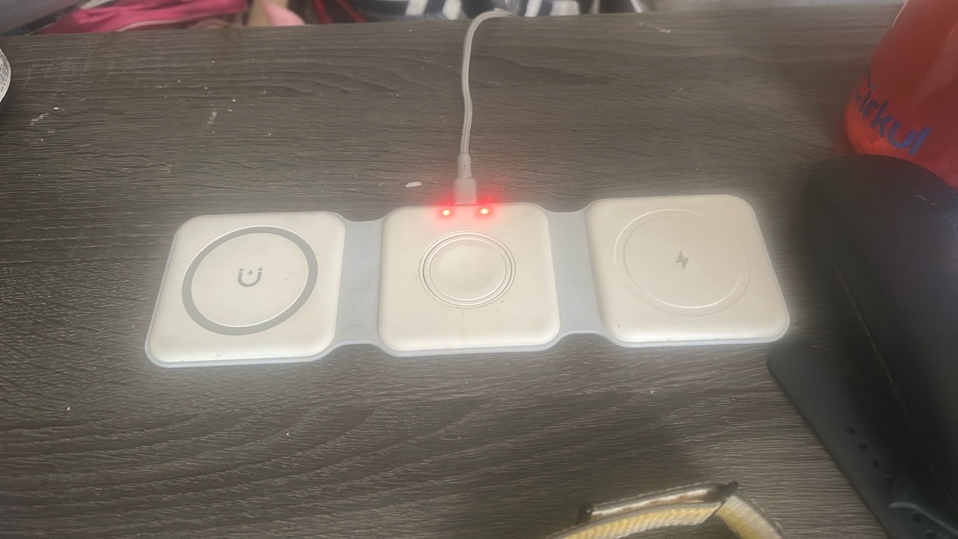 3 In1 Wireless Charging Bank