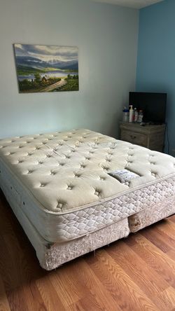 Queen size bed