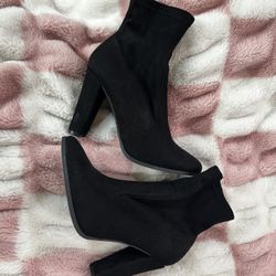 Fashion Nova 3 Inch Heeled Boots- Size 7 