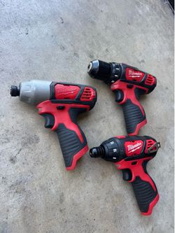 milwaukee m12 drill/drivers