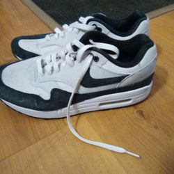 Nike And Vans Shoes 