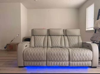 Ashley Boyington Electric Reclining-delivery available