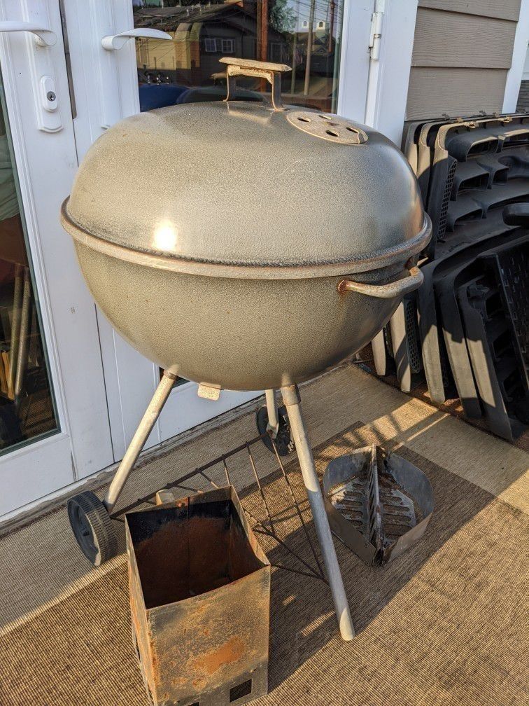 Vintage 22" Weber Kettle BBQ Grey 1970s Barbecue Grille Charcoal Grill 70s Grey Good Shape