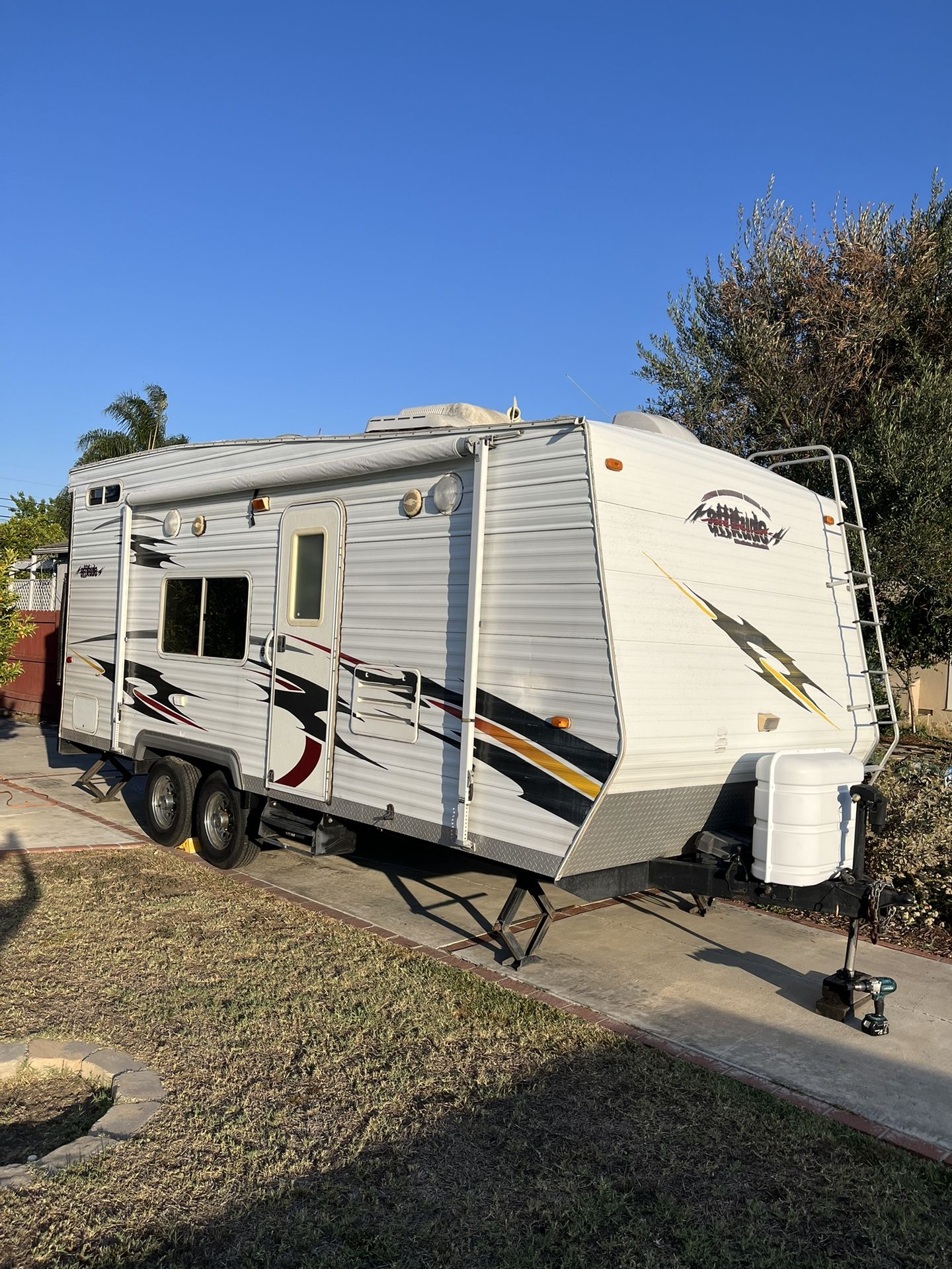 2006 Eclipse attitude AK21