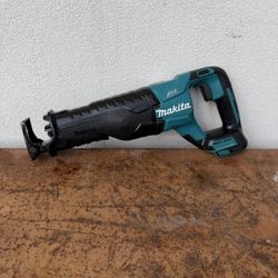 📌Makita 18V LXT Lithium-Ion Brushless Cordless Variable Speed Reciprocating Saw (Tool-Only) 👉PRECIO FIRME NO MENOS👉$100