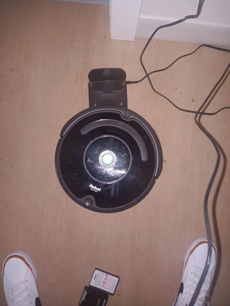 Robot Roomba 675 Wifi Compatible