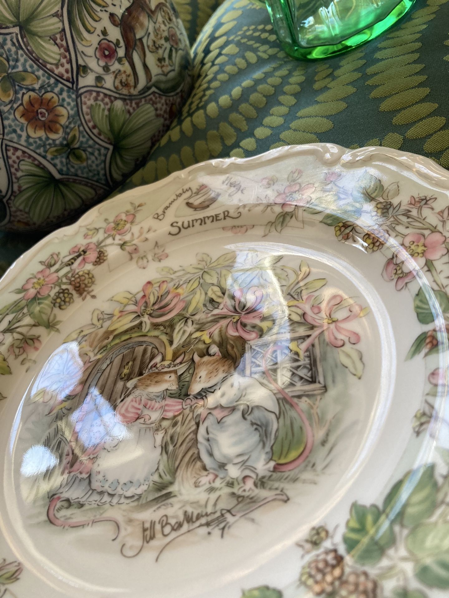 Cute Beatrix Potter Royal Doulton Brambly Hedge Plate