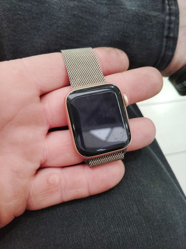 Apple IWatch. Series 6