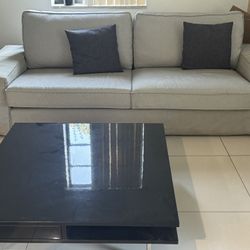 Sofa and Table Living 