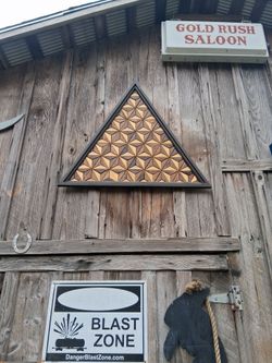 Geometric wood art