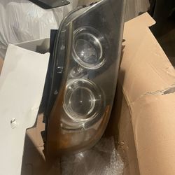 BMW e90 oem xenon headlights