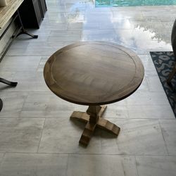30” Round Wood Bistro Table