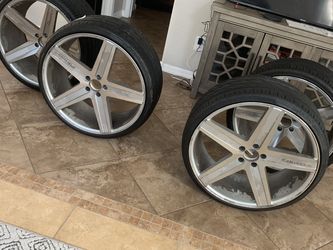 22 Inch Giovanna Rims With Pirelli Tires